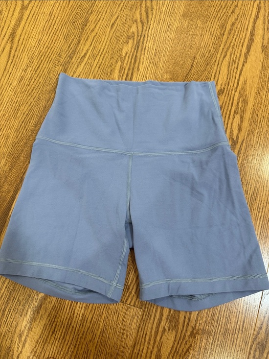 Aritzia Pants - Aritzia TNA biker shorts in size S.